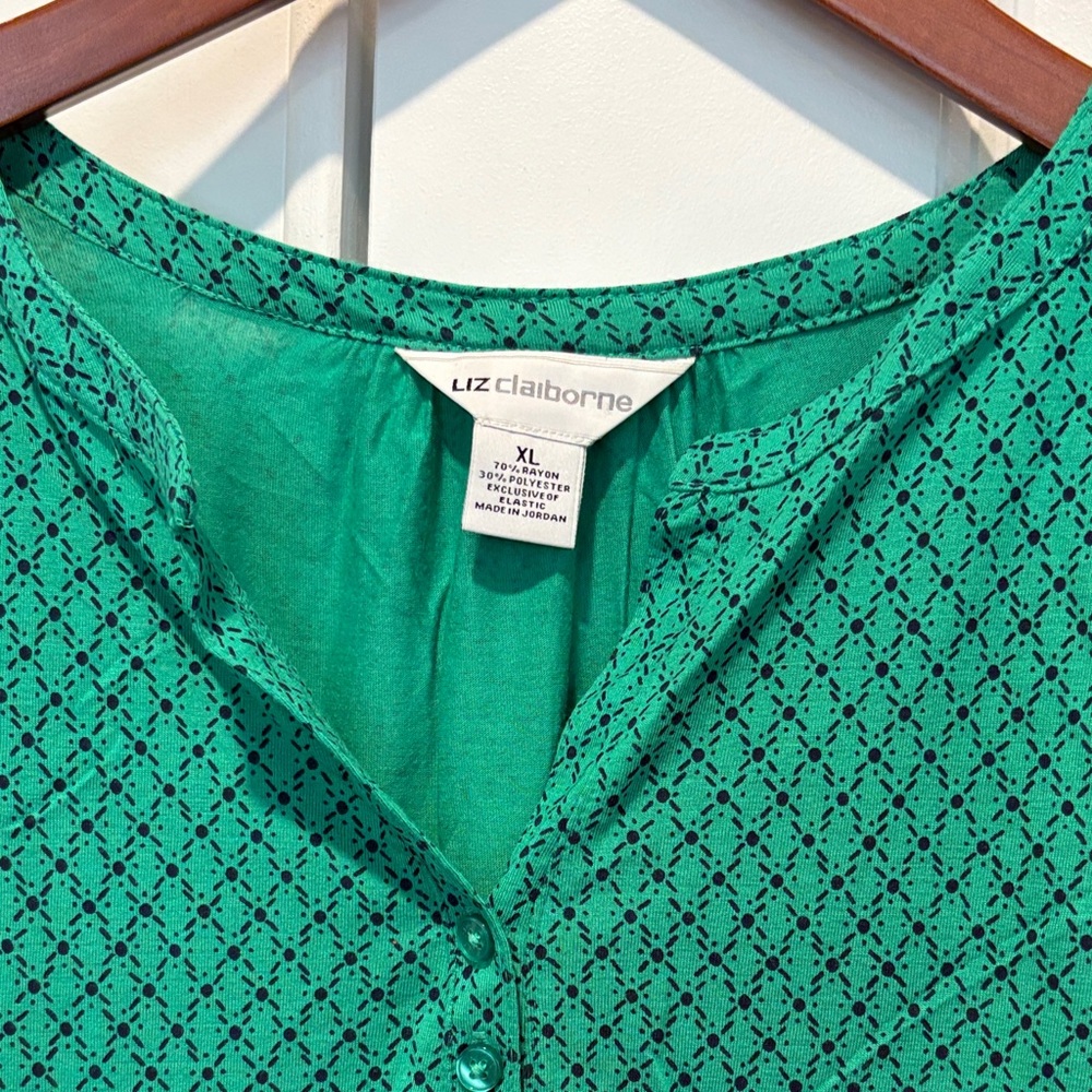 Liz Claiborne Teal Green Geometric Button-Front Blouse